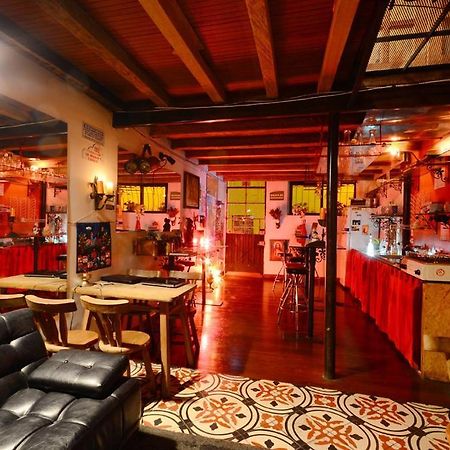Bed&Breakfast Chorro De Quevedo Bogotá Eksteriør billede