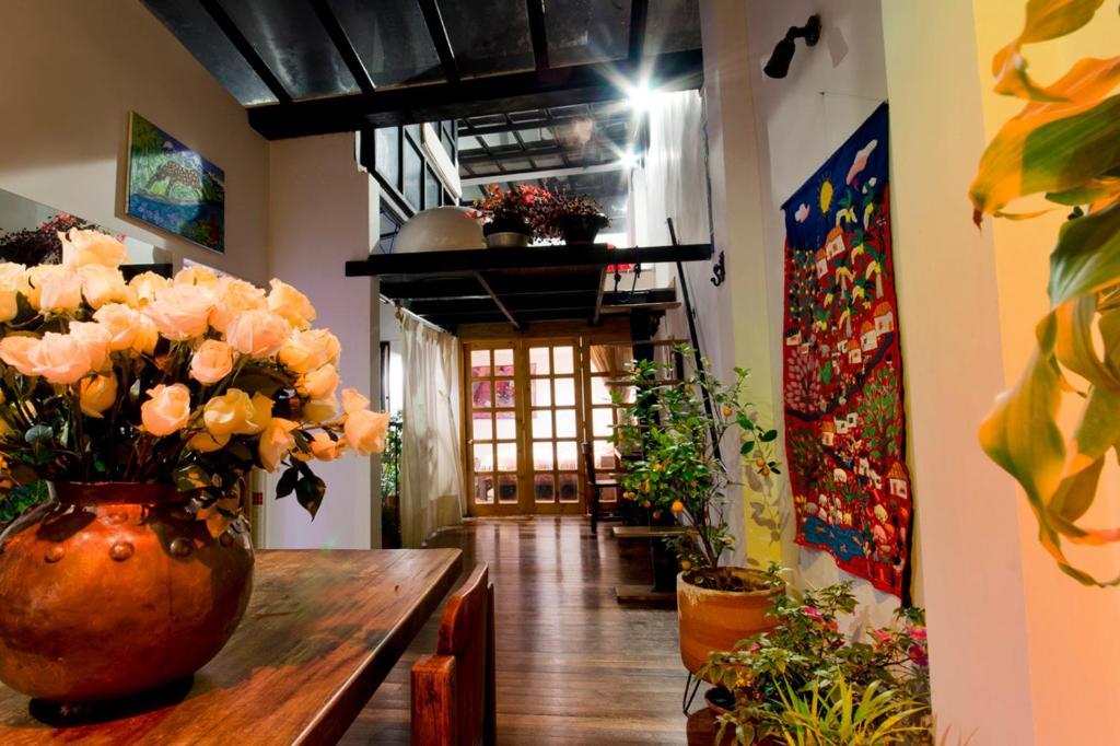 Bed&Breakfast Chorro De Quevedo Bogotá Eksteriør billede